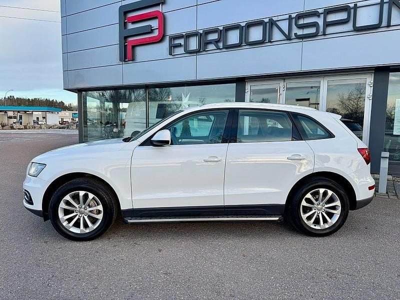 Begagnad Audi Q5 177 HK (130 kW) 2013 Ibis vit SUV