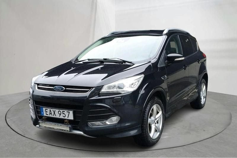 Svart Begagnad 2016 Ford Kuga Titanium SUV | 92 000 kr (Superpris) - Bild 1/4
