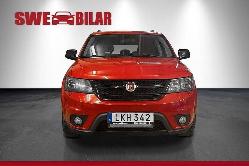 Begagnad Fiat Freemont Sport 170 HK (125 kW) 2015 Röd SUV