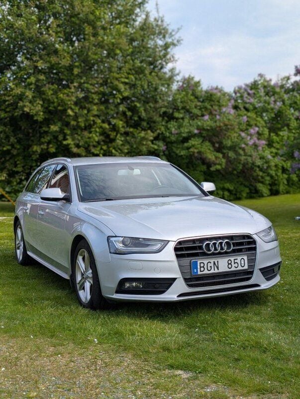 Silver Begagnad 2013 Audi A4 Kombi | 75 000 kr (Bra pris) - Bild 1/4