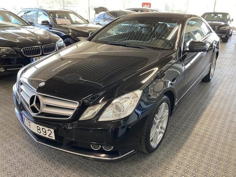 Svart Begagnad 2010 Mercedes E250 Sportkupé | 94 900 kr (Bra pris) - Bild 1/4