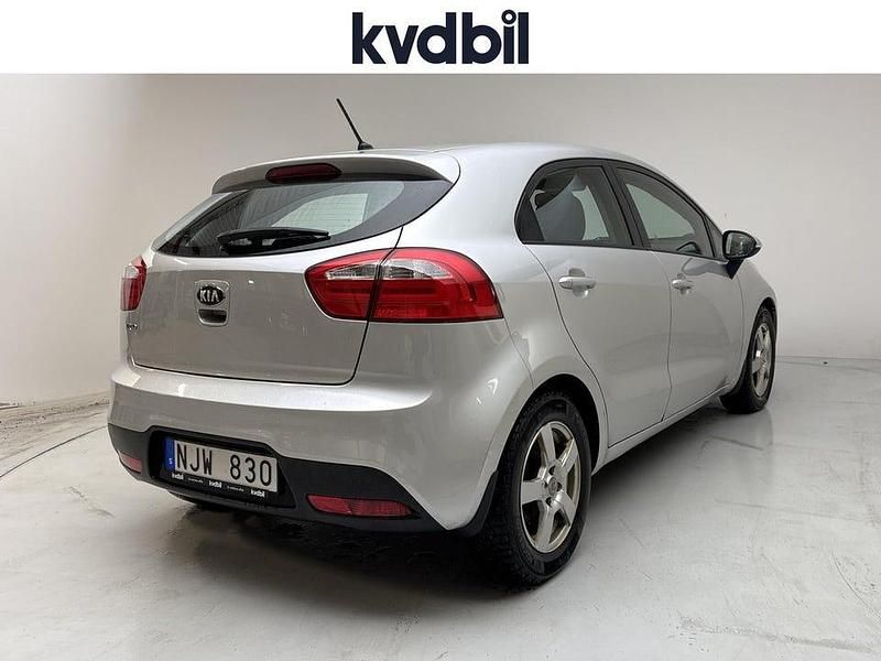 Begagnad Kia Rio 85 HK (62 kW) 2014 Grå