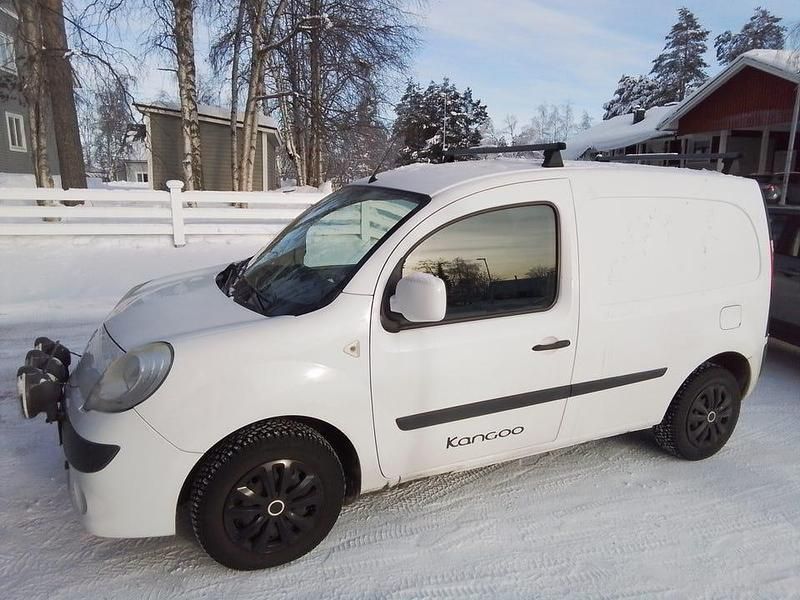 Begagnad Renault Kangoo 90 HK (66 kW) 2012 Minibuss