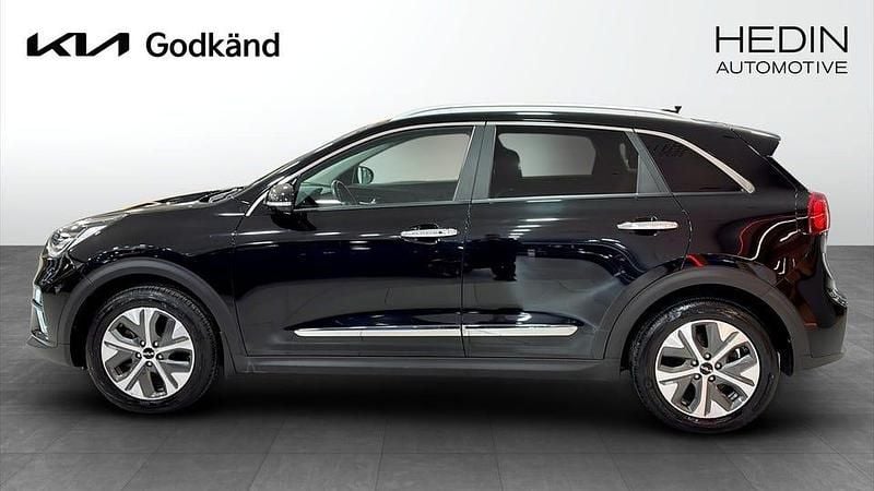 Begagnad Kia e-Niro Advance 150 kW (204 HK) 2022 Svart SUV
