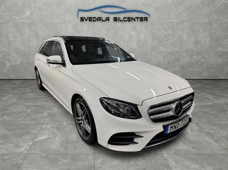 Vit Begagnad 2019 Mercedes E220 AMG line Kombi | 349 900 kr (Marknadspris) - Bild 1/4
