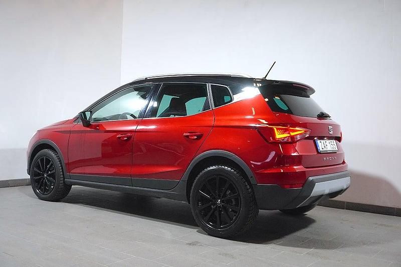 Begagnad Seat Arona XCELLENCE 116 HK (85 kW) 2017 Röd SUV