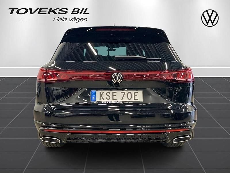Ny VW Touareg 2025 Svart SUV