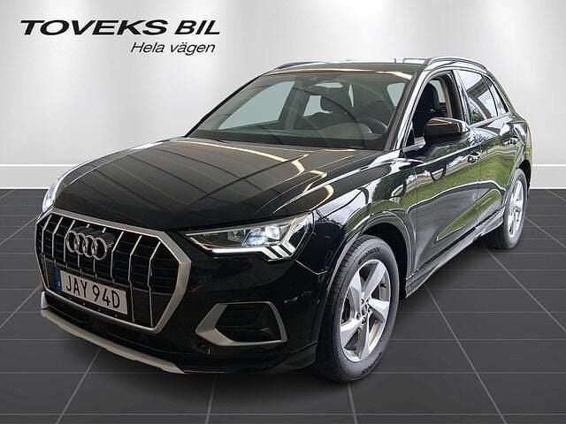 Mytsvart metallic Begagnad 2024 Audi Q3 Advanced Plus SUV | 359 900 kr (Marknadspris) - Bild 1/4