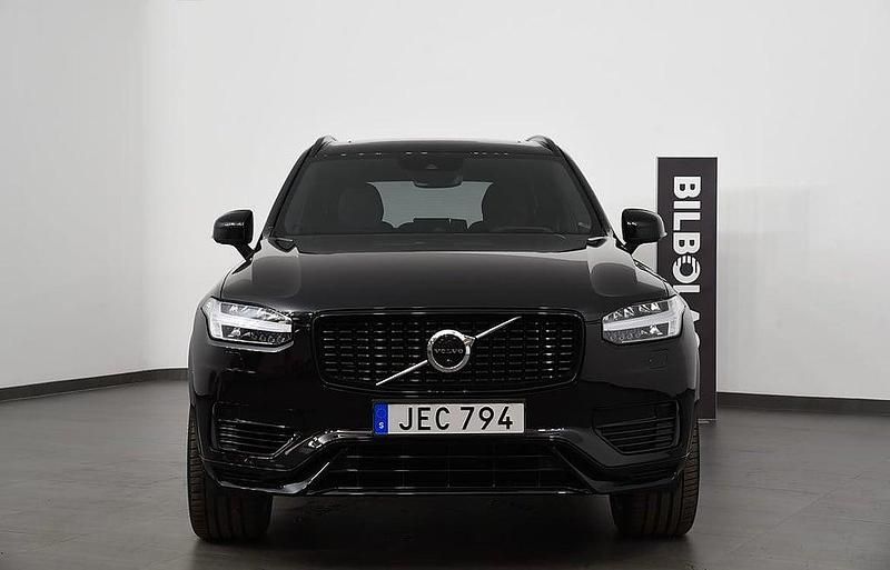 Begagnad Volvo XC90 Pro 463 HK (340 kW) 2022 Svart SUV