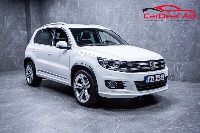 Vit Begagnad 2013 VW Tiguan R-line SUV | 109 800 kr (Marknadspris) - Bild 1/4