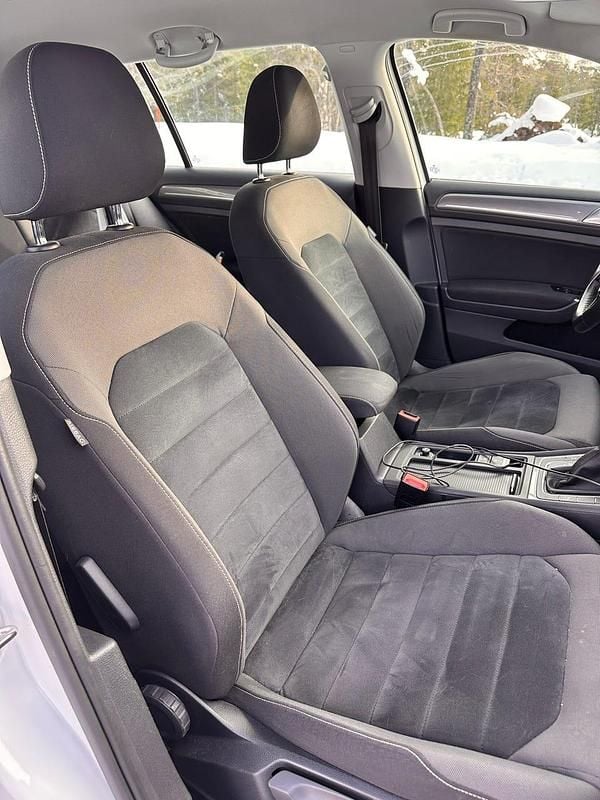 Begagnad VW Golf Alltrack 180 HK (132 kW) 2017 Kombi