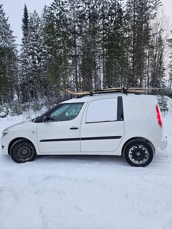 Begagnad 2013 Skoda Roomster Minibuss | 35 000 kr - Bild 1/4