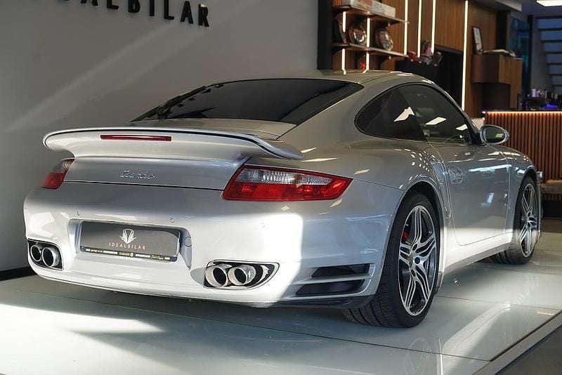 Begagnad Porsche 911 Turbo 480 HK (353 kW) 2007 Silver Sportkupé