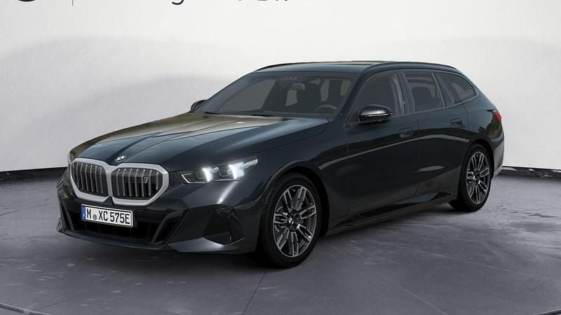 Grå Ny 2026 BMW i5 Kombi | 798 500 kr (Bra pris) - Bild 1/4