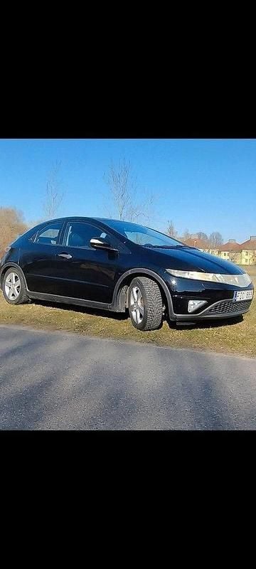 Begagnad 2007 Honda Civic Sport Halvkombi | 27 000 kr (Marknadspris) - Bild 1/3
