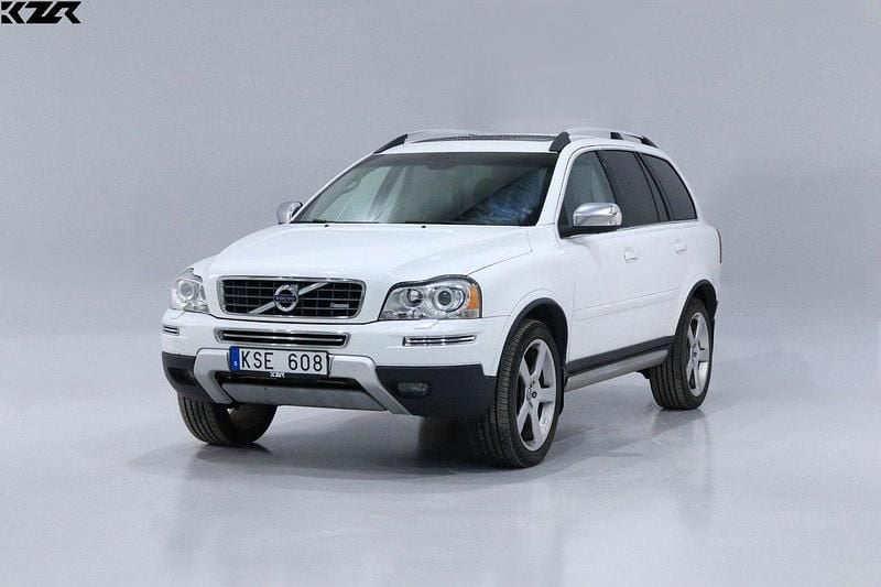 Vit Begagnad 2010 Volvo XC90 R-Design SUV | 109 900 kr (Marknadspris) - Bild 1/4