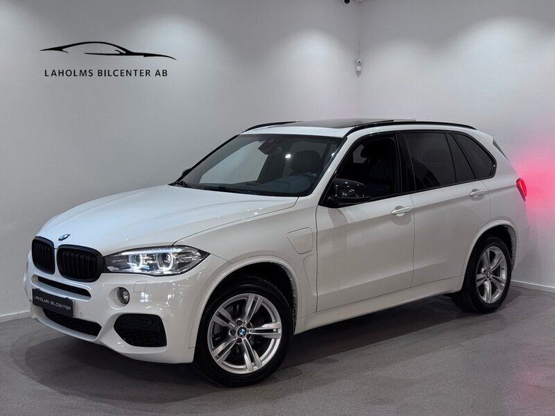 Vit Begagnad 2017 BMW X5 M Sport SUV | 359 900 kr (Marknadspris) - Bild 1/4