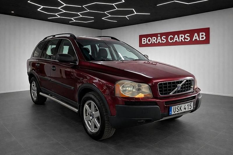 Röd Begagnad 2004 Volvo XC90 SUV | 79 900 kr (Dyr) - Bild 1/4