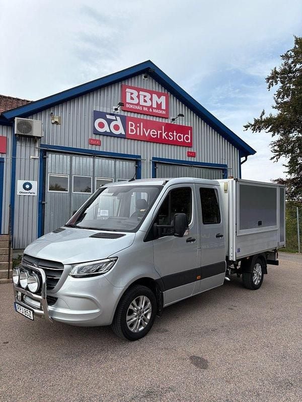 Silver (silver metallic) Begagnad 2020 Mercedes Sprinter Van | 561 250 kr - Bild 1/4