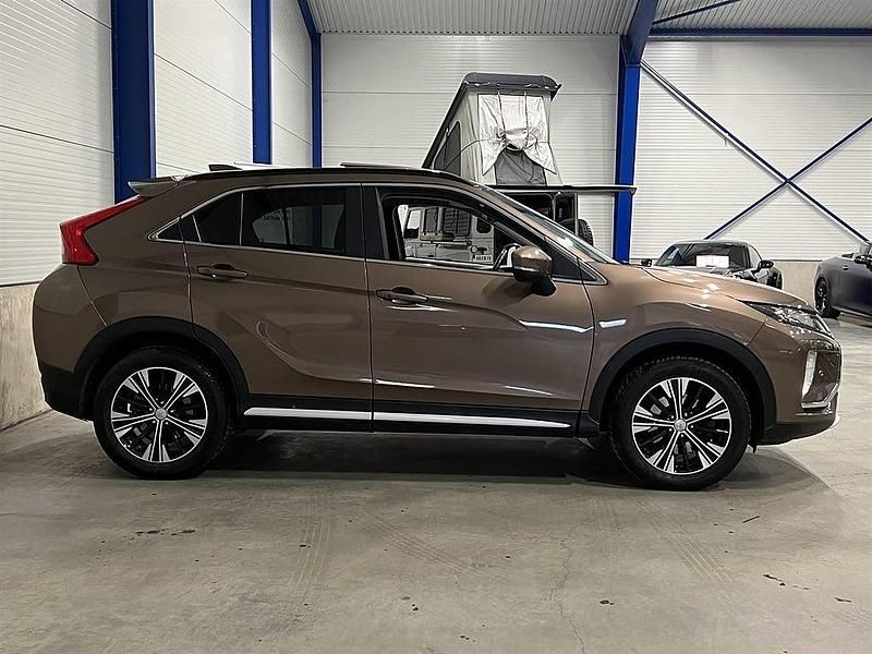 Begagnad Mitsubishi Eclipse Cross 163 HK (119 kW) 2018 Brun SUV
