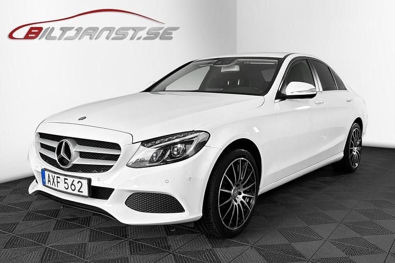 Vit Begagnad 2015 Mercedes C220 Sedan | 159 900 kr (Marknadspris) - Bild 1/4