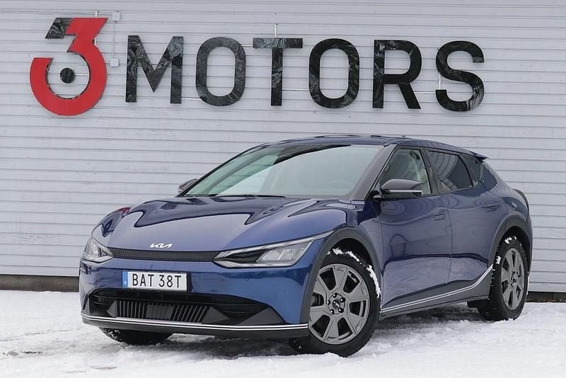 Blå Begagnad 2022 Kia EV6 SUV | 299 900 kr - Bild 1/4