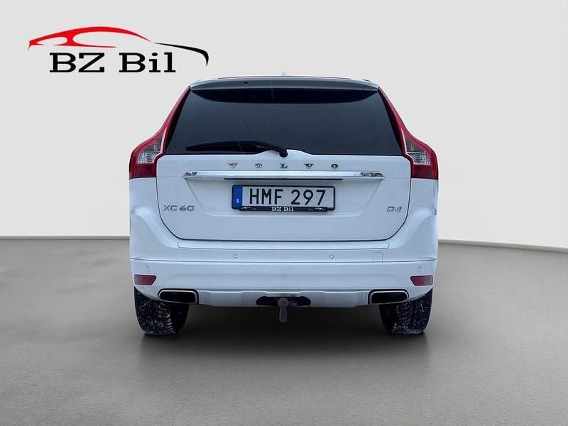 Begagnad Volvo XC60 Momentum 181 HK (133 kW) 2014 Vit SUV