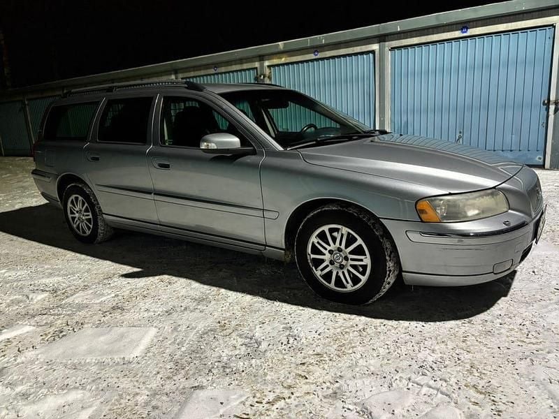 Begagnad 2007 Volvo V70 Summum Kombi | 29 000 kr (Superpris) - Bild 1/4