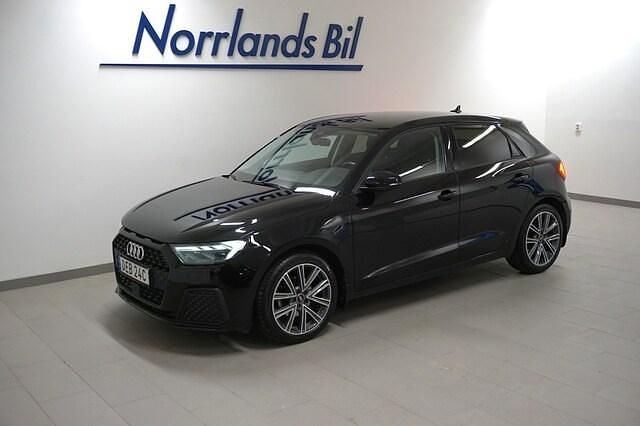 Mytsvart metallic Begagnad 2022 Audi A1 Sportback Proline Halvkombi | 219 900 kr (Lite dyr) - Bild 1/4