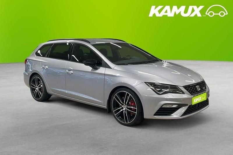 Grå Begagnad 2018 Seat Leon ST 4Drive Kombi | 249 800 kr (Lite dyr) - Bild 1/4