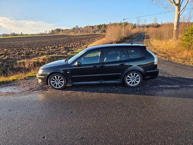 Begagnad 2007 Saab 9-3 Kombi | 18 000 kr (Marknadspris) - Bild 1/4