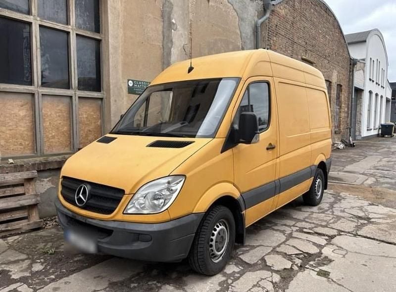 Gul Begagnad 2011 Mercedes Sprinter Van | 197 000 kr - Bild 1/4