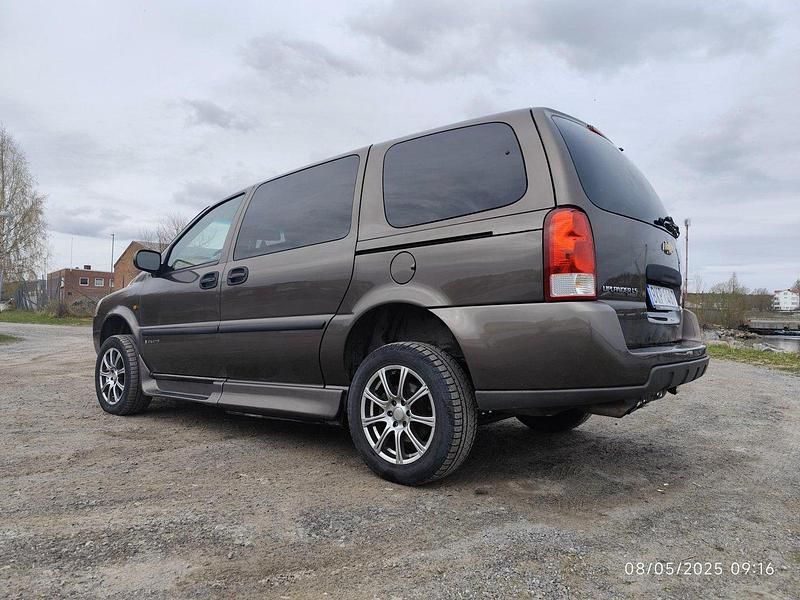 Brun Begagnad 2007 Chevrolet Uplander Minibuss | 59 000 kr - Bild 1/4