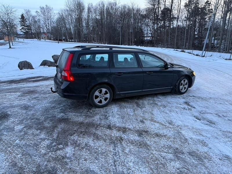 Begagnad Volvo V70 245 HK (180 kW) 2009 Metallic Kombi