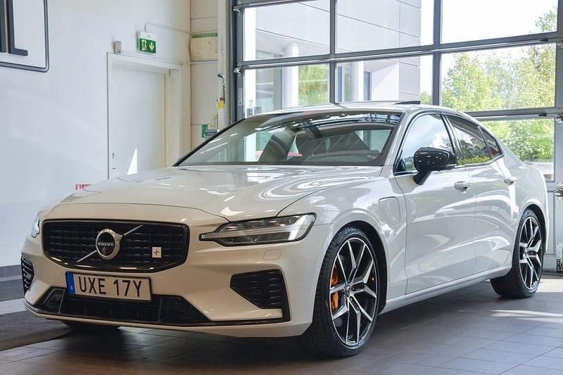 Begagnad Volvo S60 405 HK (297 kW) 2020 Vit Sedan