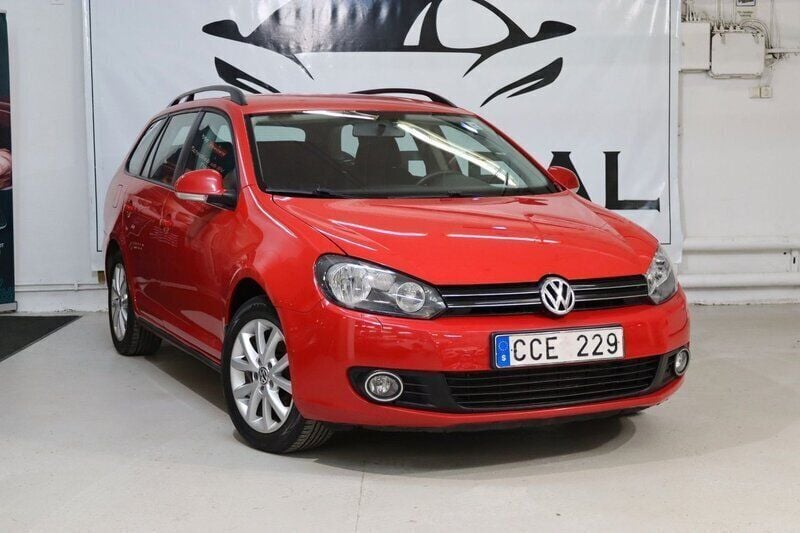 Röd Begagnad 2012 VW Golf S Kombi | 79 900 kr (Marknadspris) - Bild 1/4
