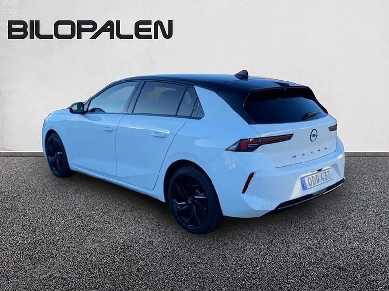 Begagnad Opel Astra 131 HK (96 kW) 2024 Vit Halvkombi