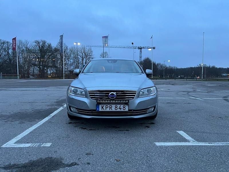 Begagnad 2015 Volvo S80 Sedan | 115 000 kr (Marknadspris) - Bild 1/4