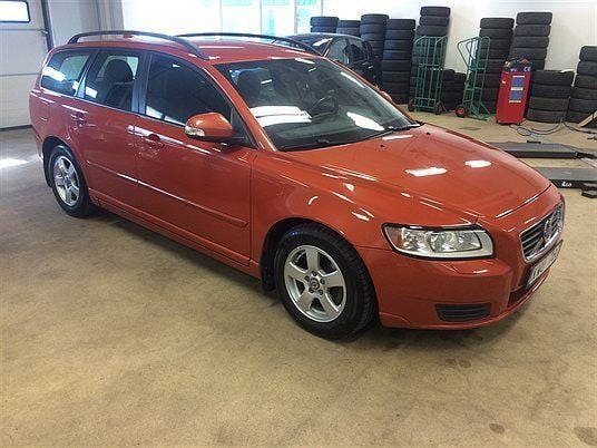 Kamremsbyte volvo v50 d2 2011