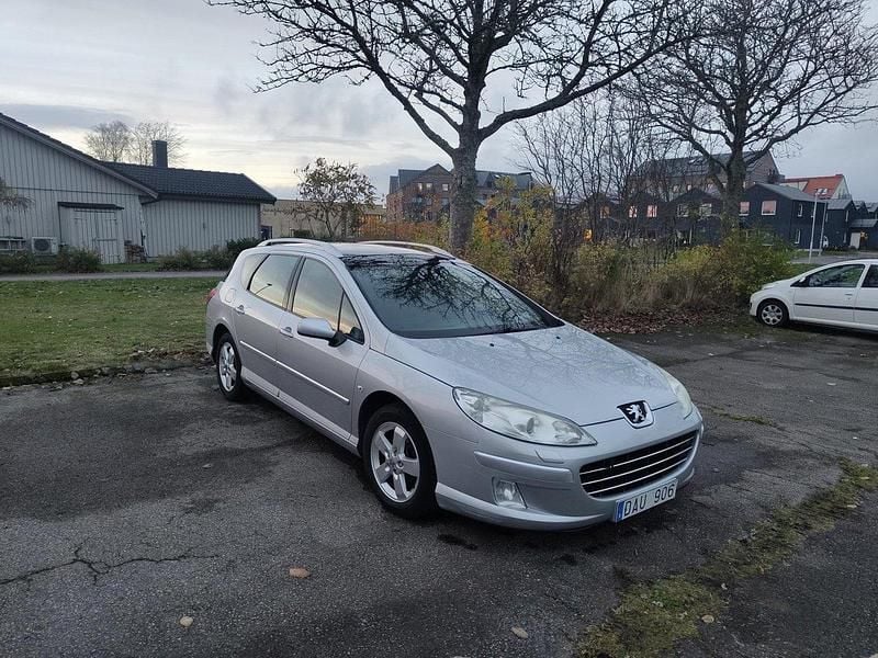 Grå Begagnad 2008 Peugeot 407 Kombi | 19 000 kr (Superpris) - Bild 1/4