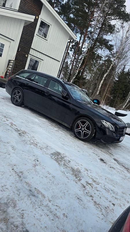 Begagnad Mercedes E220 241 HK (177 kW) 2017