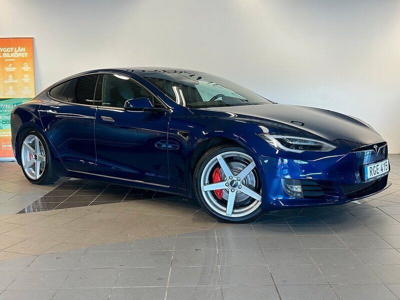 Blå Begagnad 2018 Tesla Model S Sedan | 359 800 kr - Bild 1/4