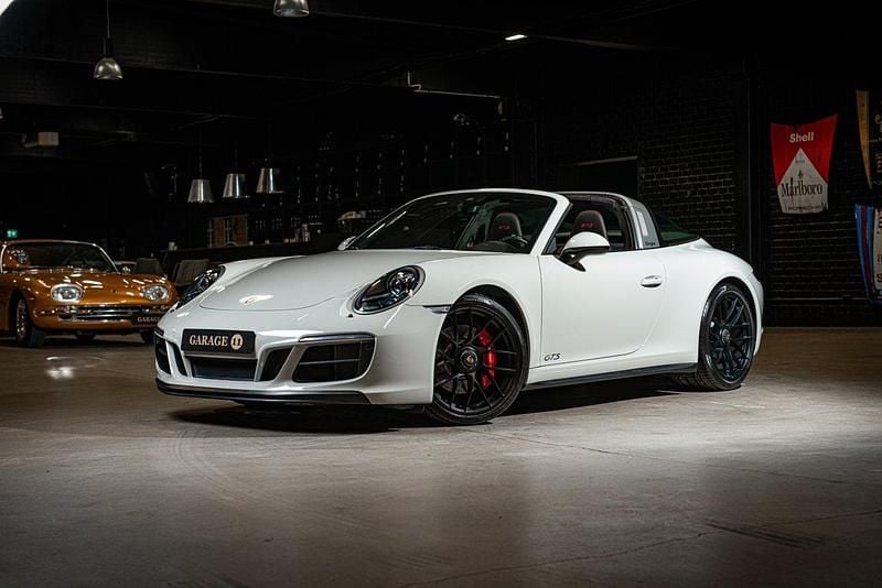 Begagnad 2017 Porsche 911 Targa 4 Cab | 1 529 990 kr - Bild 1/4