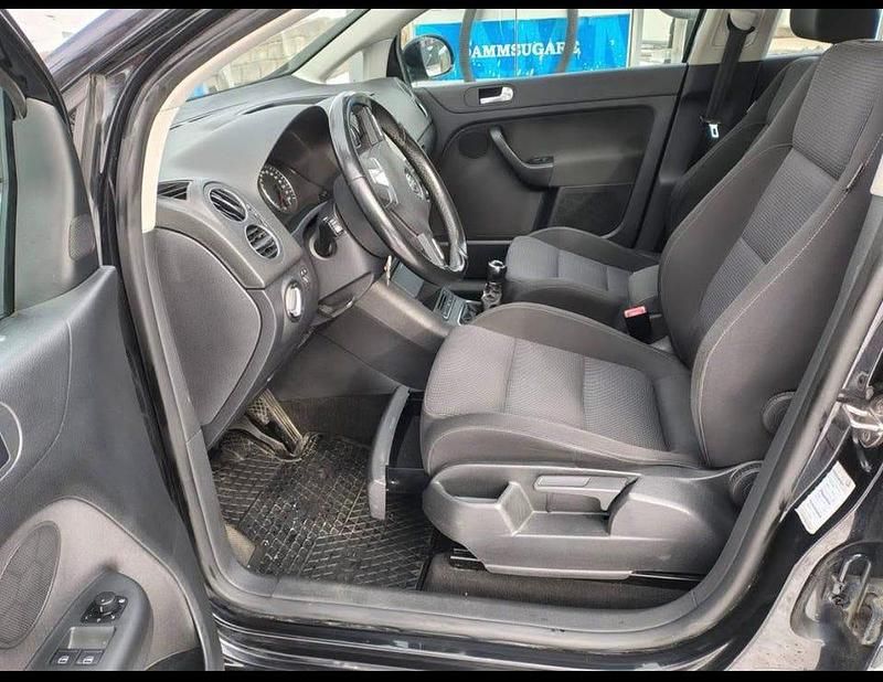 Begagnad VW Golf Plus Cross 122 HK (89 kW) 2012 Minibuss