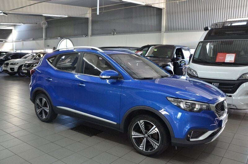 Blå Begagnad 2020 MG ZS Luxury Sedan | 149 900 kr (Superpris) - Bild 1/2