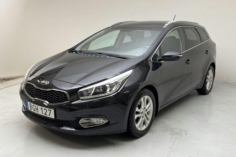 Svart Begagnad 2014 Kia Ceed Sportswagon Kombi | 90 000 kr (Marknadspris) - Bild 1/4