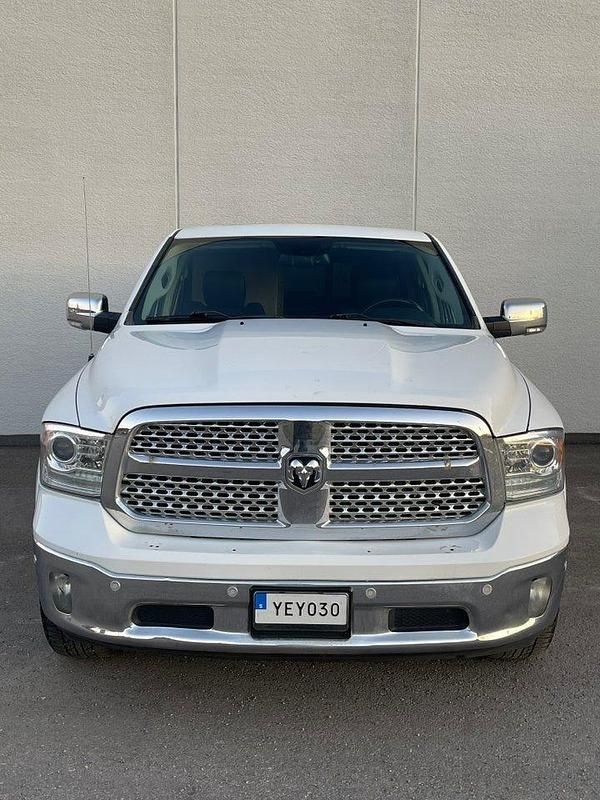 Begagnad Dodge Ram 394 HK (289 kW) 2017 Vit Pickup