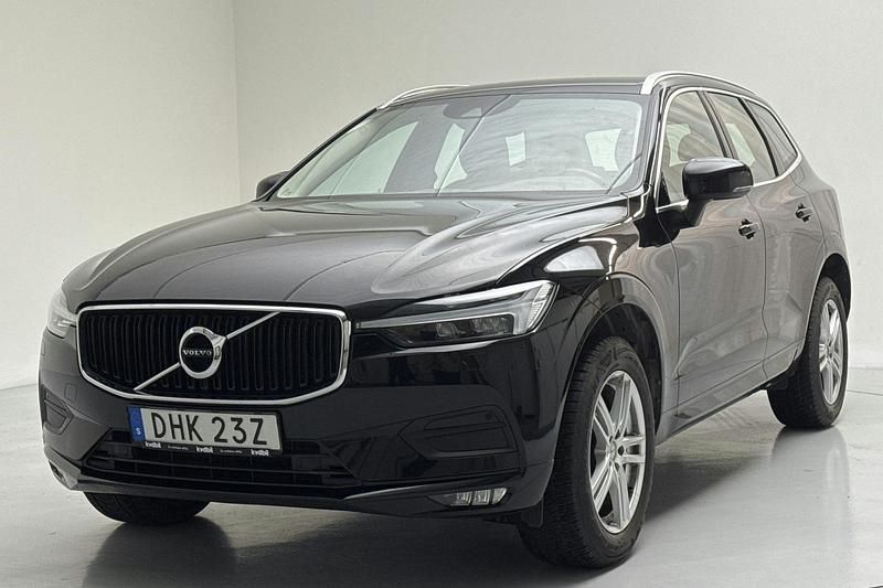 Svart Begagnad 2021 Volvo XC60 Momentum SUV | 334 900 kr (Bra pris) - Bild 1/4