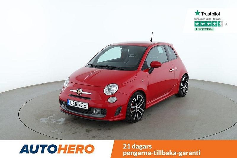 Röd Begagnad 2016 Abarth 595 Turismo Halvkombi | 149 000 kr - Bild 1/4