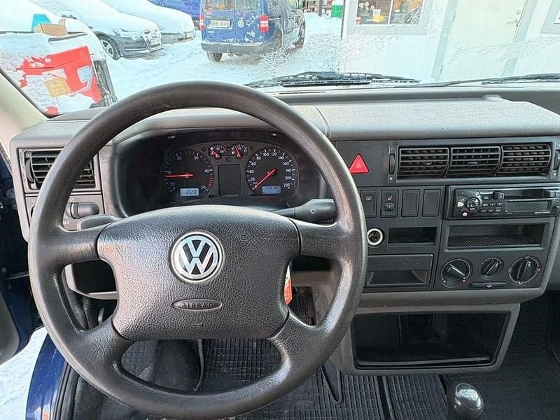 Begagnad VW T4 88 HK (64 kW) 2001 Blå Van